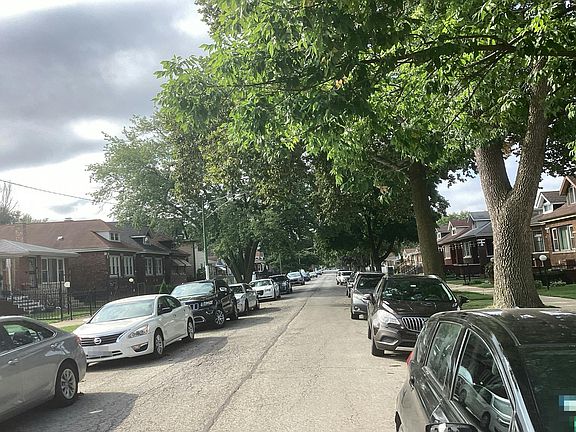 4th image of 8919 S Union Ave