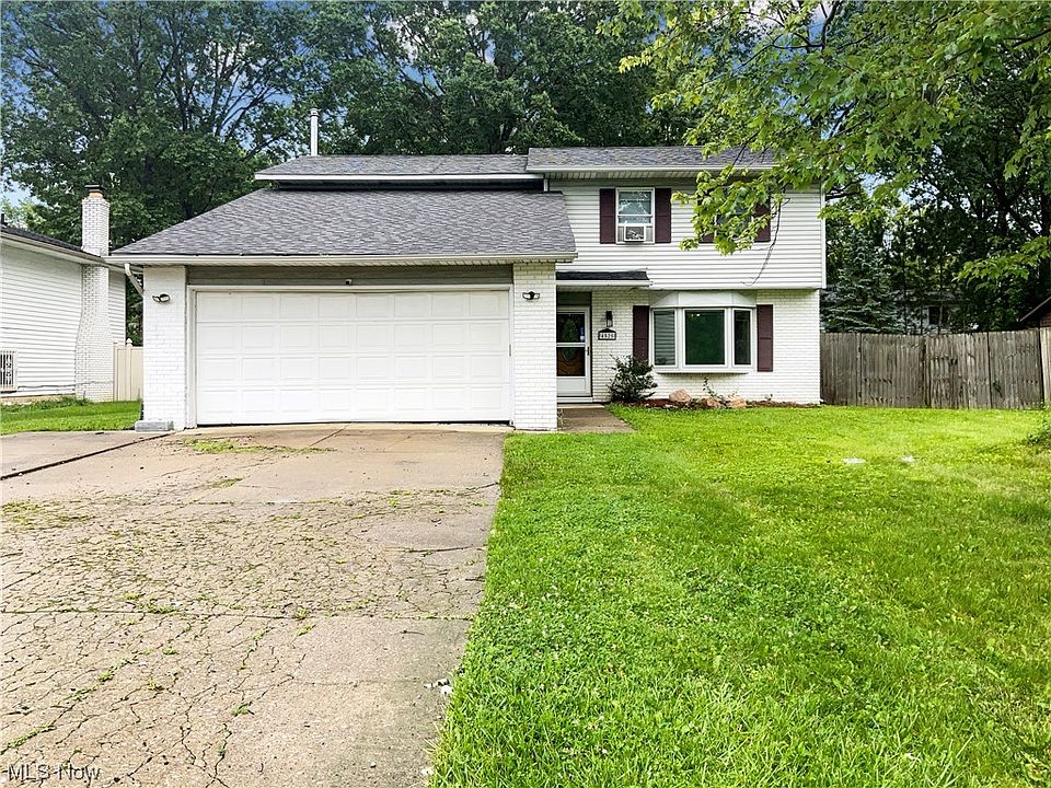1st image of 4525 Briarwood Dr