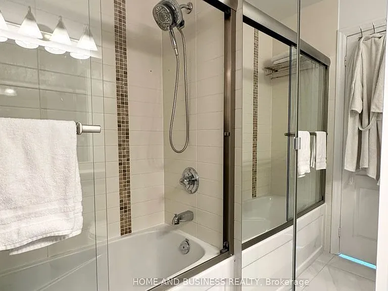3515 Kariya Dr #Penthouse 03 — Photo 16