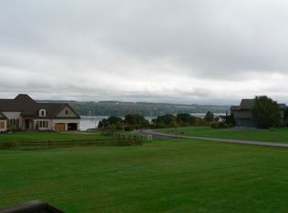 1126 Wagon Wheel Dr, Skaneateles, NY 13152