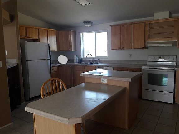 3rd image of 6609 Opal Ave