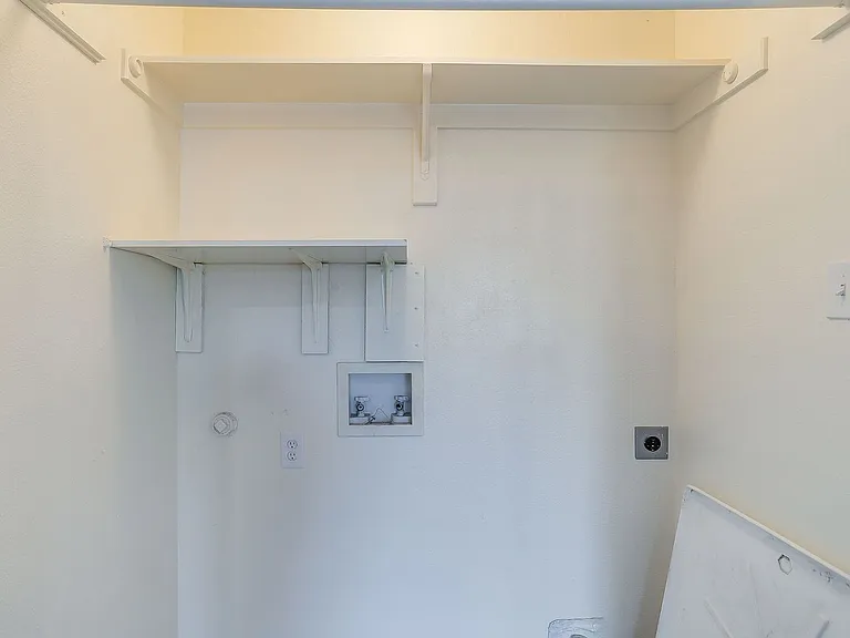 2875 Grandview Dr — Photo 19