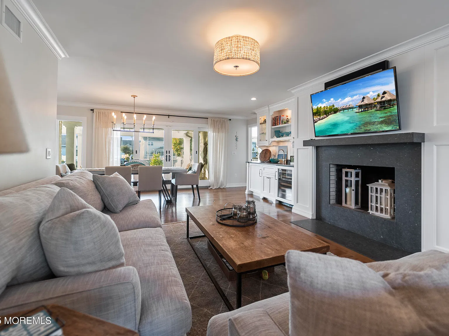 4 bed, 3.5 bath, 2963 sqft, $20,000 — Photo 4