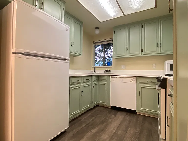 1705 W Alhambra Rd — Photo 3