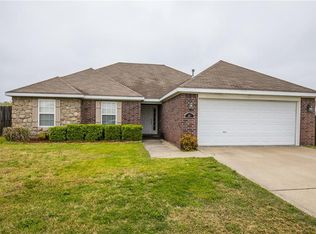 107 E Post Rd, Rogers, AR 72758
