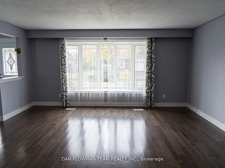 7 Berkham Rd — Photo 3