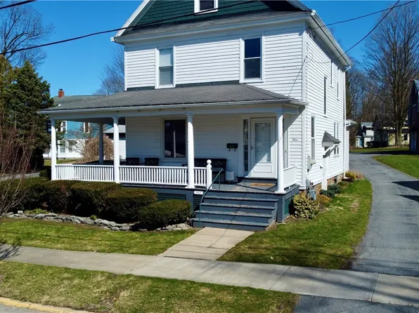 1 Mulberry St, Clinton, NY 13323