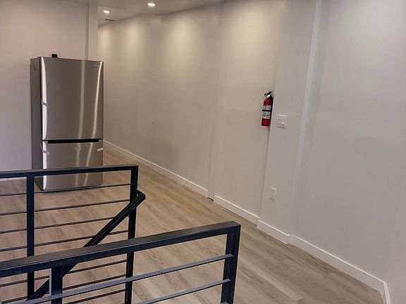 3rd image of 6013 Baltimore Ave #60132F