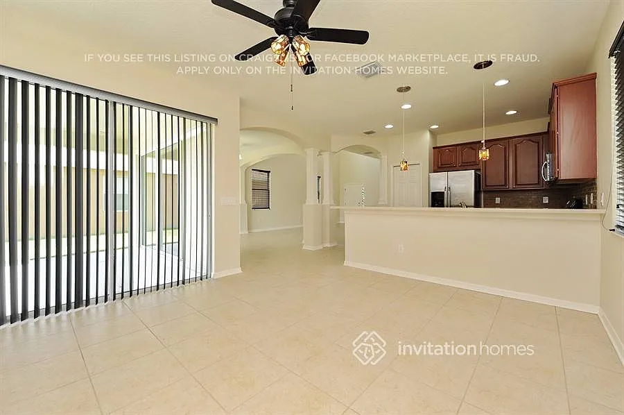 11406 Coventry Grove Cir Lithia, FL 33547 — Photo 4