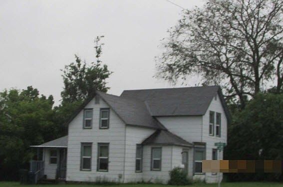 2nd image of 728 E Junius Ave