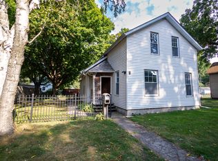 915 Scott St, La Porte, IN 46350