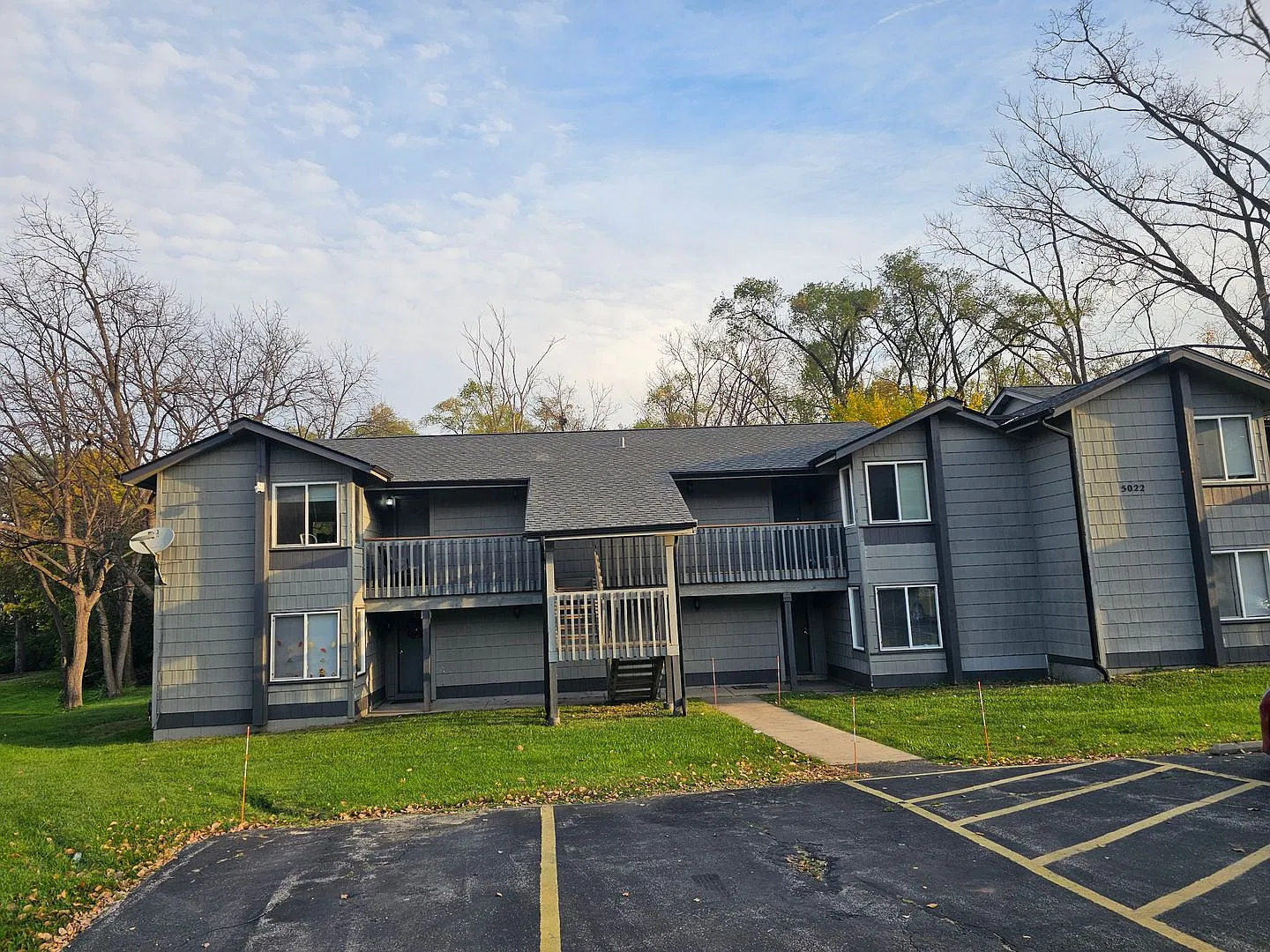 5022 East Riverside Boulevard — Photo 2