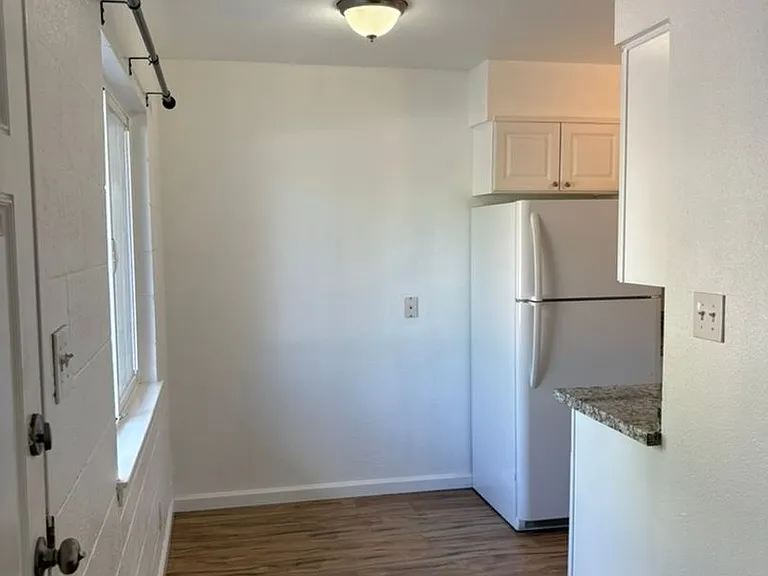 404 Highland Ave — Photo 7