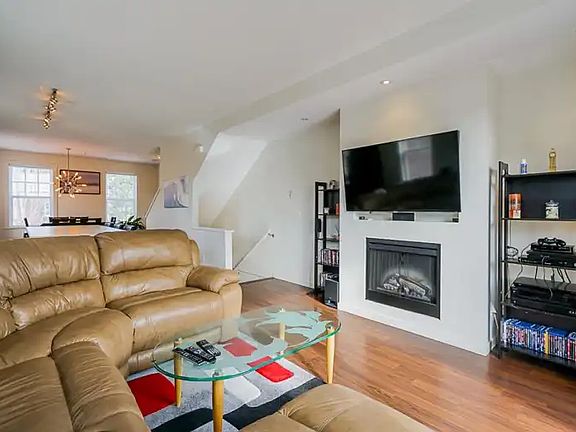 3rd image of 7233 189th St #82