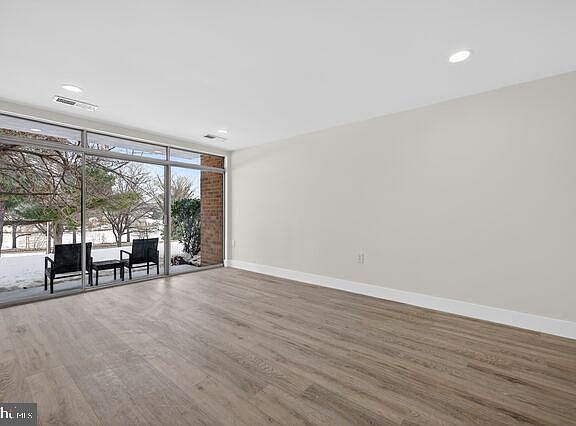 5th image of 18611 Walkers Choice Rd #18611