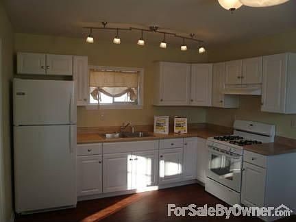 2nd image of 597 S 11th St