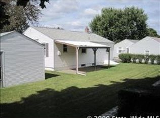 35 Country Dr, West Warwick, RI 02893