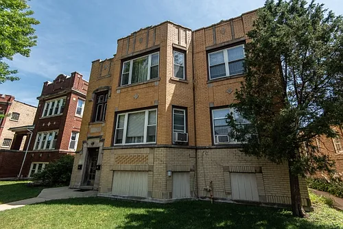 3415 N Hamlin Ave #2W Photo 1 3415 N Hamlin Ave #2W Photo 1