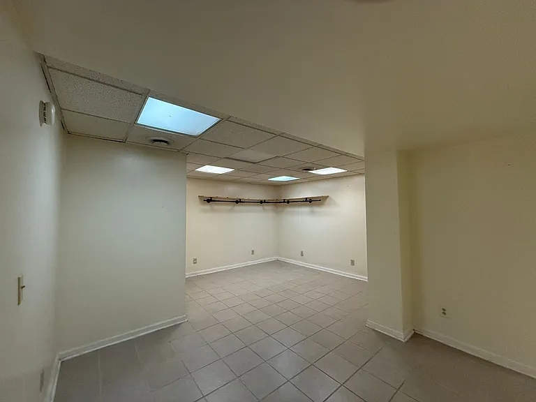 1104 Spring Run Rd — Photo 15