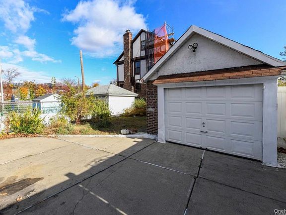 3rd image of 8259 172nd Street
