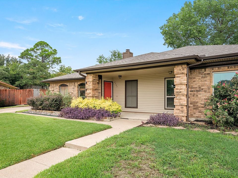1st image of 2305 Oakmont Dr