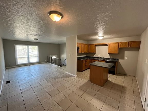 5th image of 3708 N Lori Ln