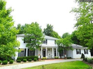 7819 Sugarbush Ln, Gates Mills, OH 44040