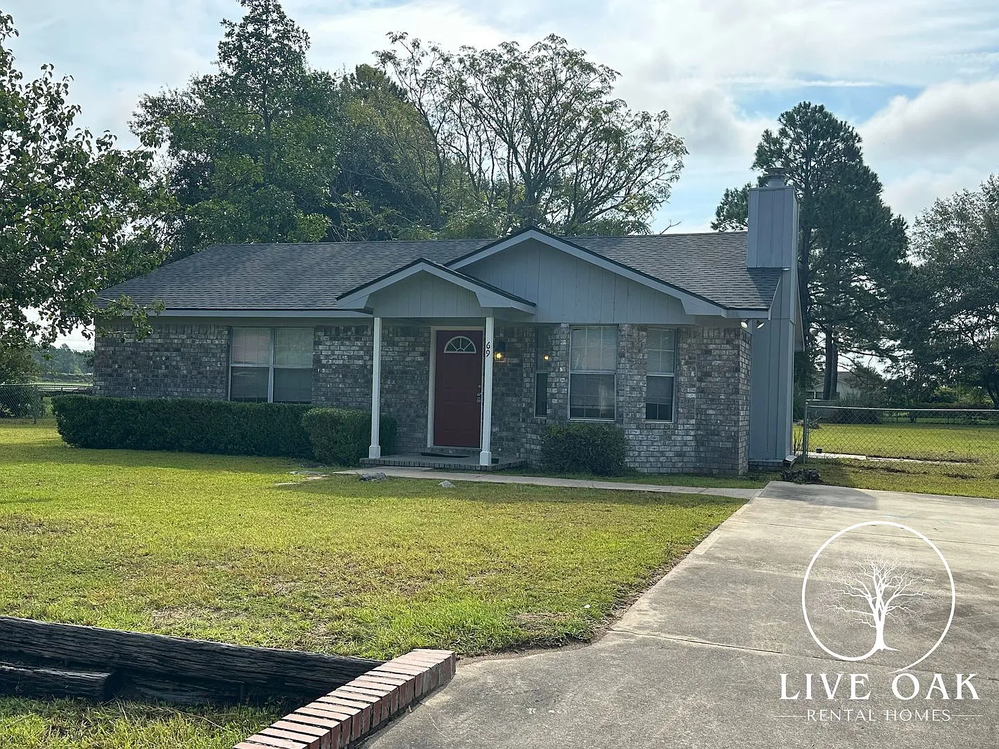 Move-In Special: $500 Off 1st Month's Rent — Photo 2