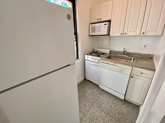 Rented by JM Preston Properties LLC | media 3