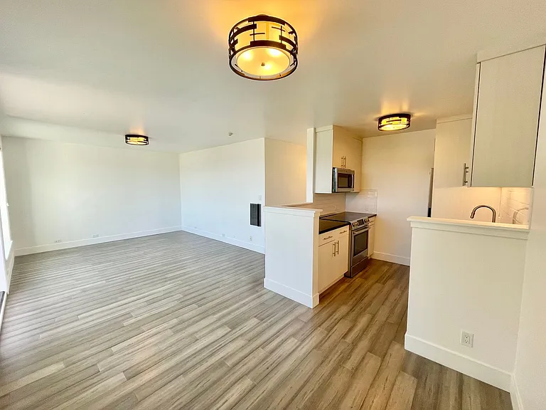 77 Bulkley Ave #1 — Photo 6