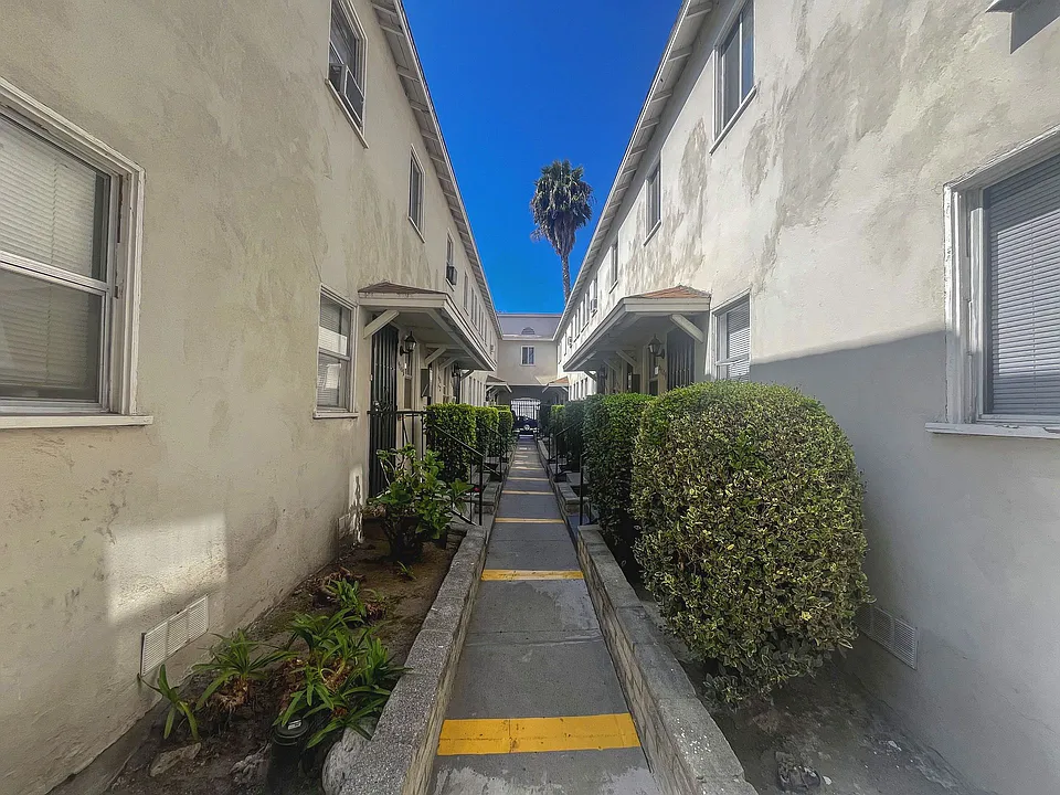 3406 Virginia Rd