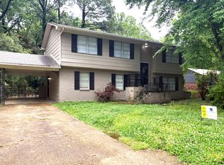 2550 Courtney Dr, Memphis, TN 38128