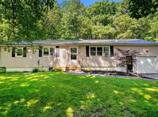 30 Meditation Ln, Atkinson, NH 03811
