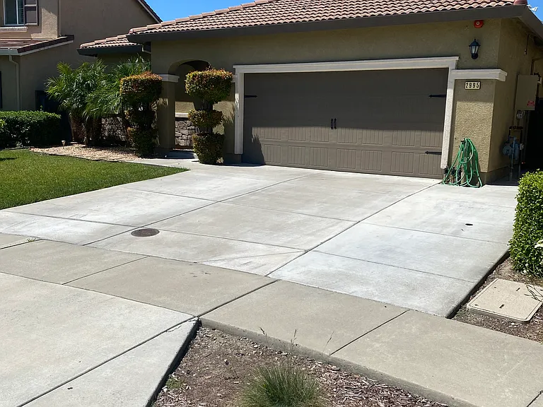 2995 Stable Dr — Photo 59
