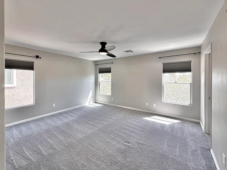 928 Purdy Lodge St — Photo 15