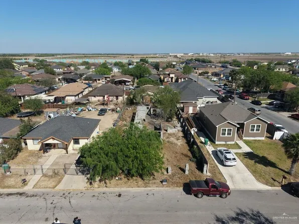 7205 S La Mora St, Pharr, TX 78577