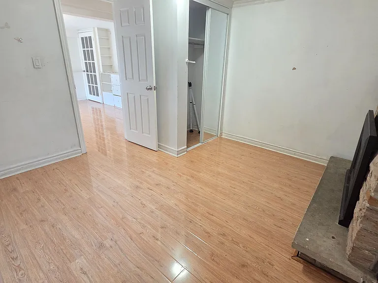 36 Roundwood Ct — Photo 8