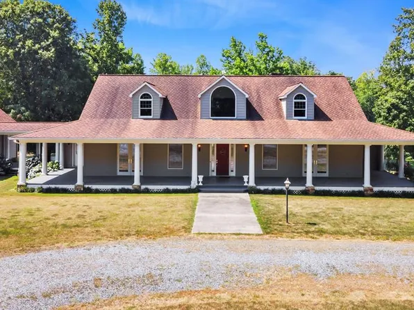 1083 Bellevue Rd, Halifax, VA 24558
