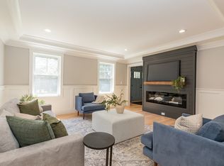 53 Page Rd, Bedford, MA 01730