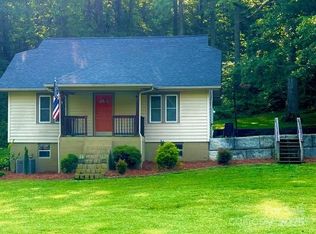149 Poplar Dr W, Marion, NC 28752