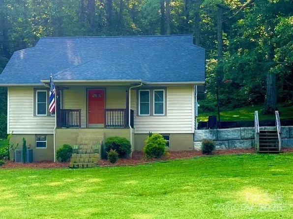 149 Poplar Dr W, Marion, NC 28752