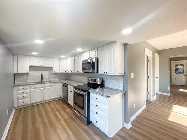 1345 Richmond Ave, Des Moines, IA 50316
