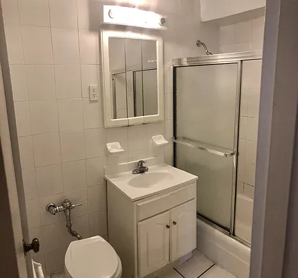 Rented by Contact Realty | media 11