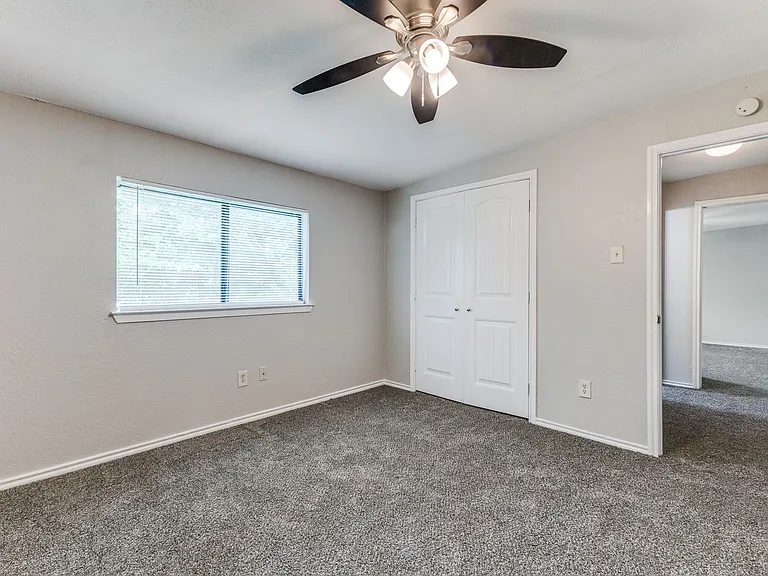 12129 Spring Branch Dr — Photo 9