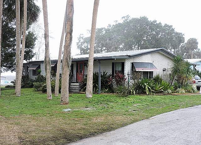 1st image of 2261 Lakeside Dr