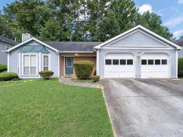 511 Barclay Ct, Stone Mountain, GA 30083