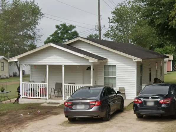 1506 S Joe Wright Dr, Cordele, GA 31015