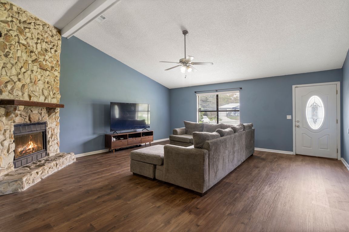 next background image