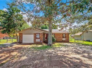 1179 Hoke Loop Rd, Fayetteville, NC 28314