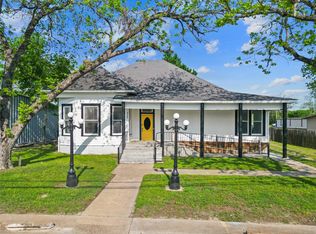 327 S Robb St, Trinity, TX 75862